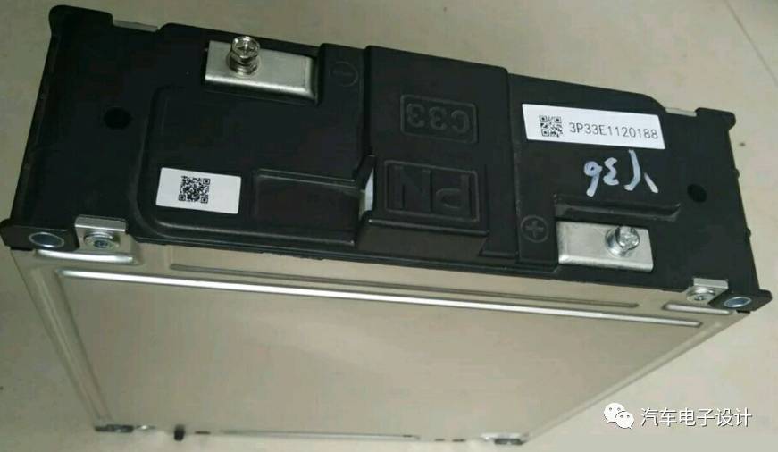 淺談電動汽車充電機充電蓄電池成組的方法